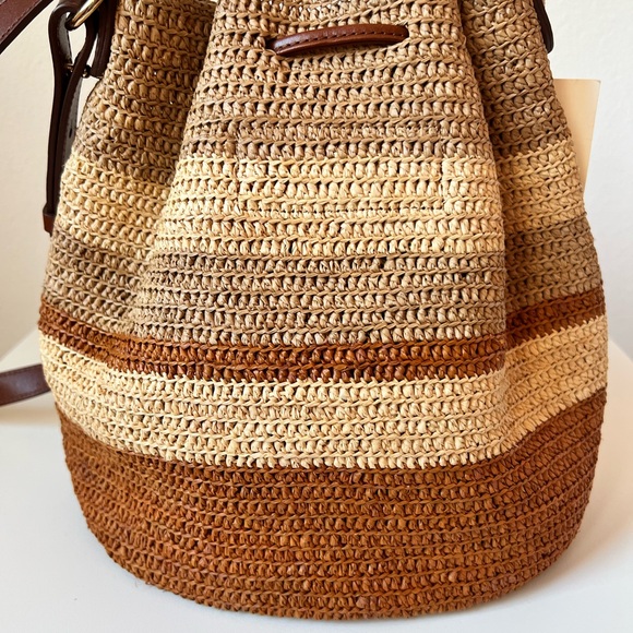Sezane Farrow Bag in Natural Raffia - Picture 2 of 10
